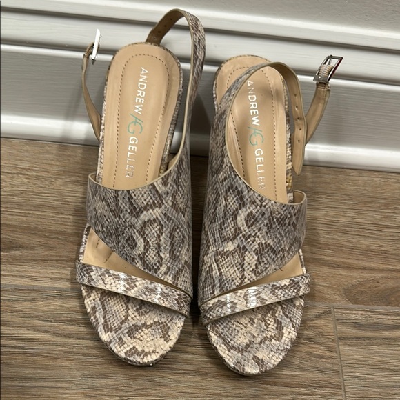 Andrew Geller Brown Tan Sandals with Textured Straps - Picture 1 of 4